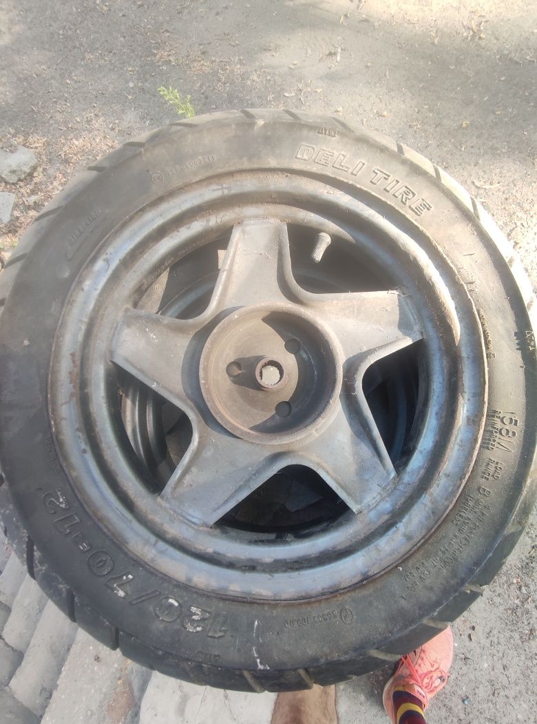 Продам переднее колесо на suzuki adress 110