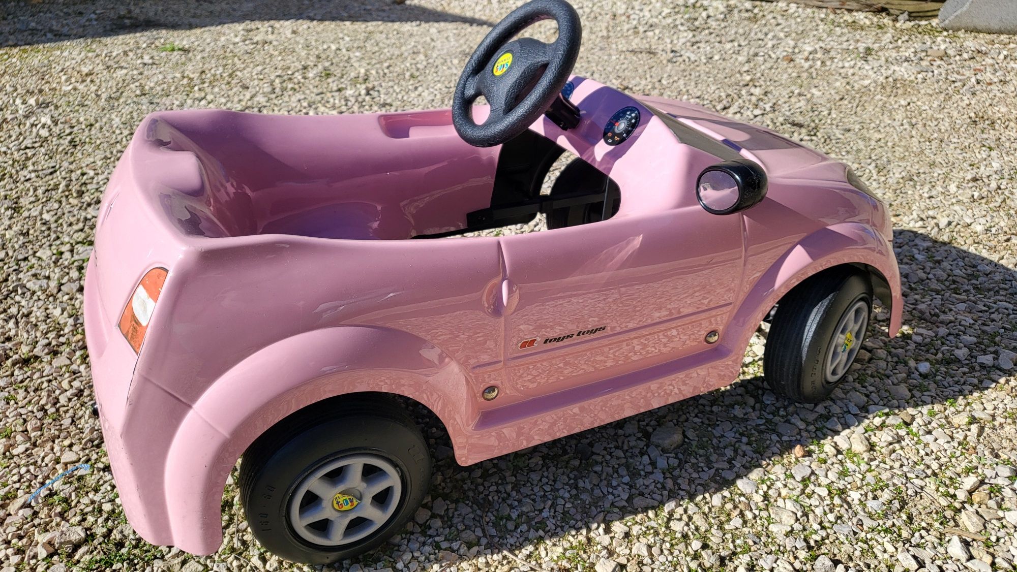 Carro a pedais Renault Twingo