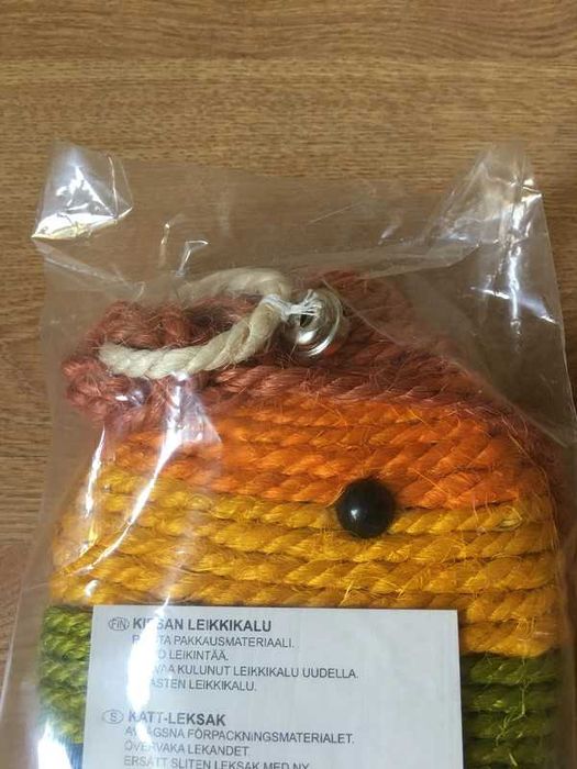 Arranhador (em forma de peixe) para gatos