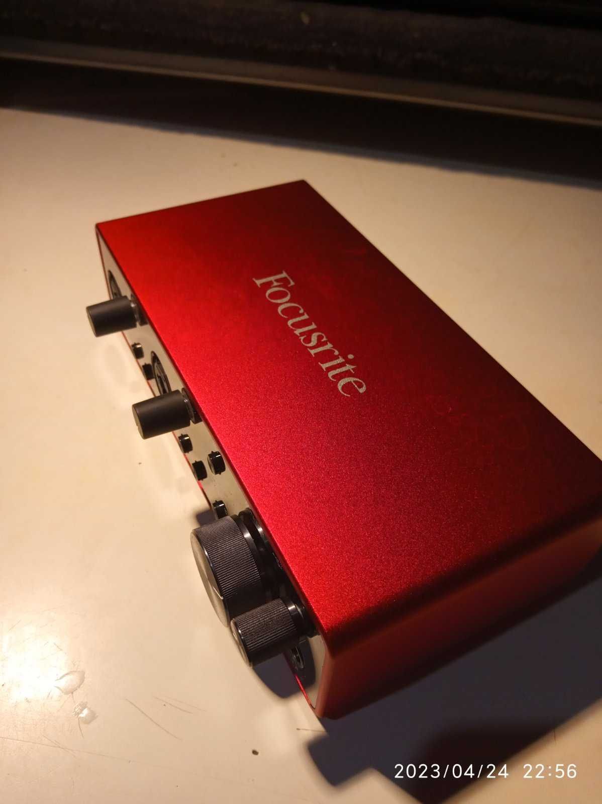 Звукова карта Focusrite Scarlett 2i2 the 3rd Generation