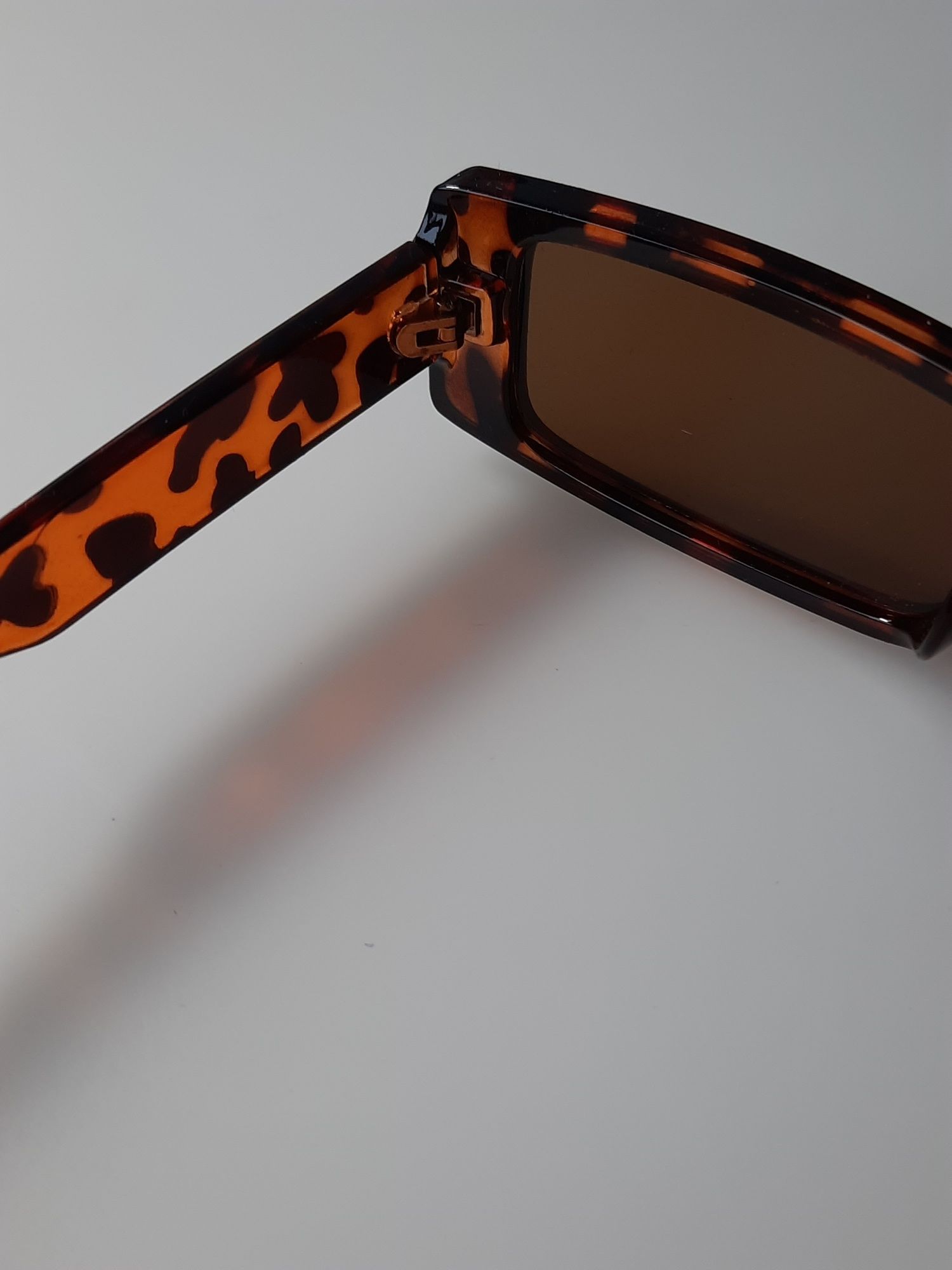 Okulary nowe przeciwsłoneczne damskie