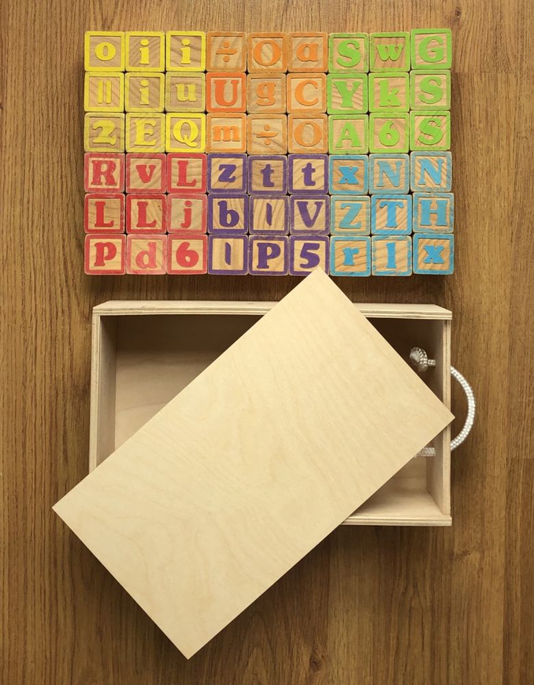 Klocki drewniane Toy Story alfabet język angielski 54 sztuki w pudełku