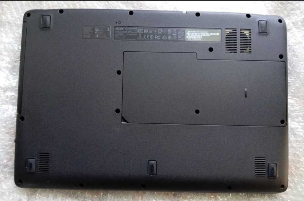 Ноутбук Acer Aspire ES1-533