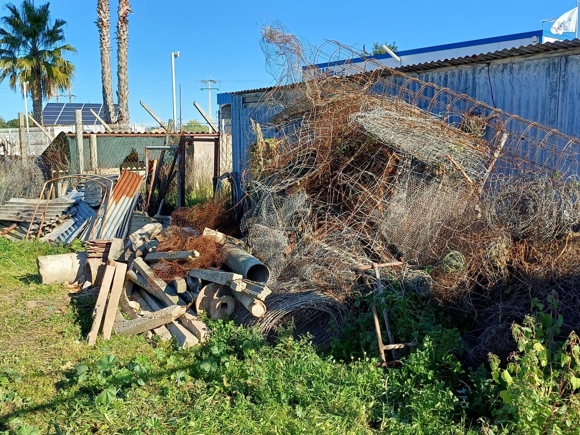 LIMPEZAS de armazéns fábricas pavilhões sótãos arrecadações e garagens