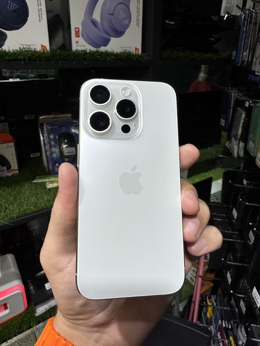 Б/У  Apple iPhone 15 Pro 128GB. White Titanium