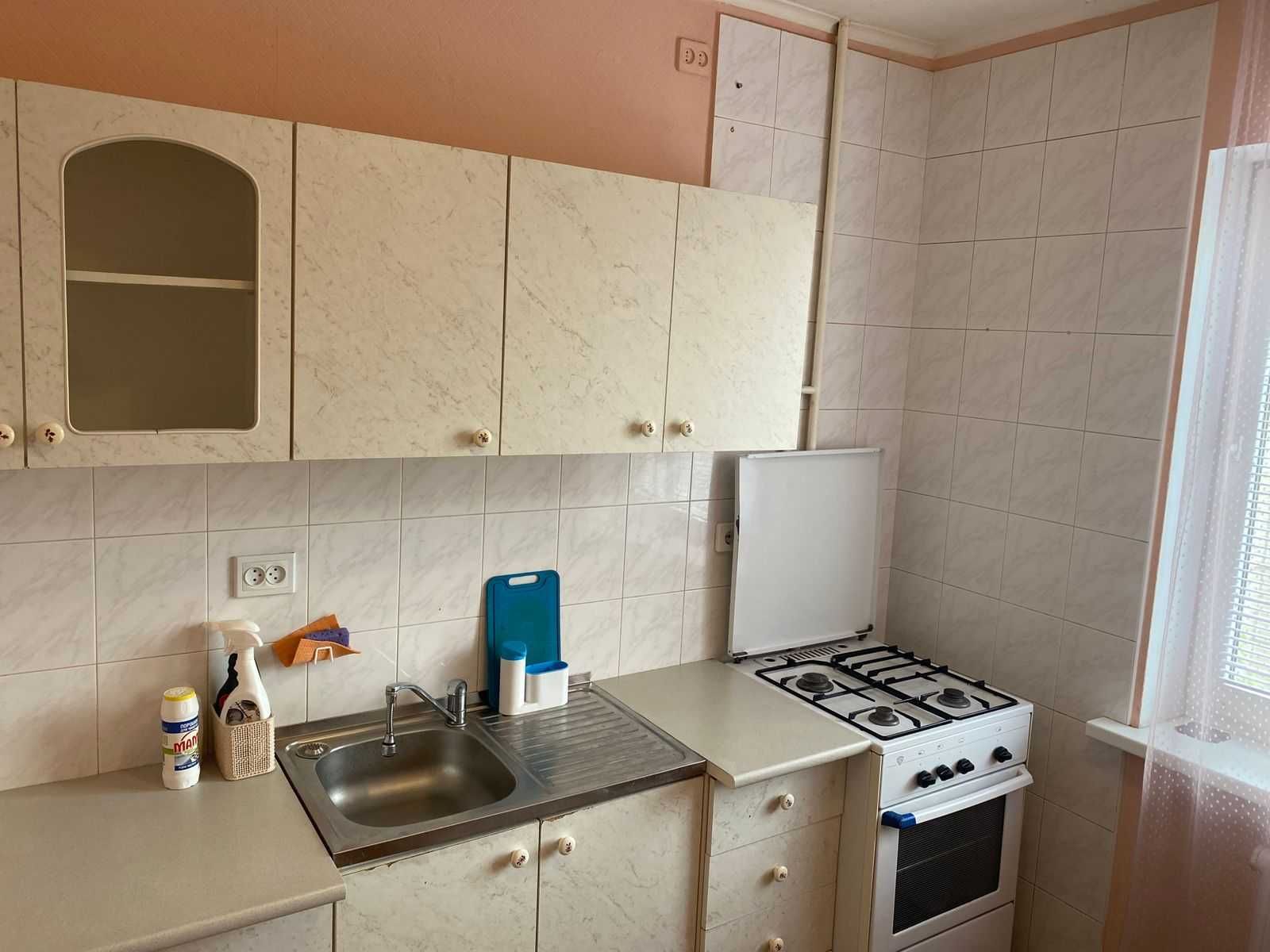 2 кімнатна квартира, вул.Тростянецька 7