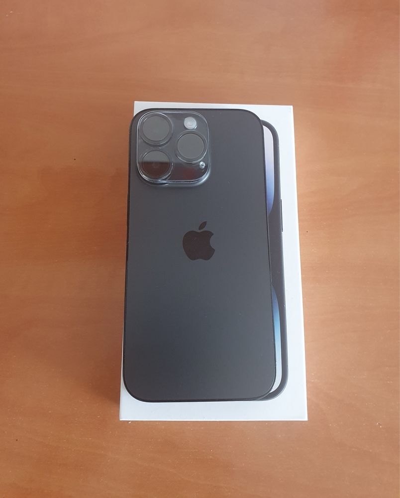 Apple iPhone 14 Pro - 256GB - Preto Sideral