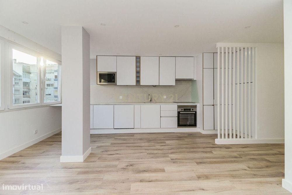 T3 Totalmente Remodelado No Centro Do Lumiar