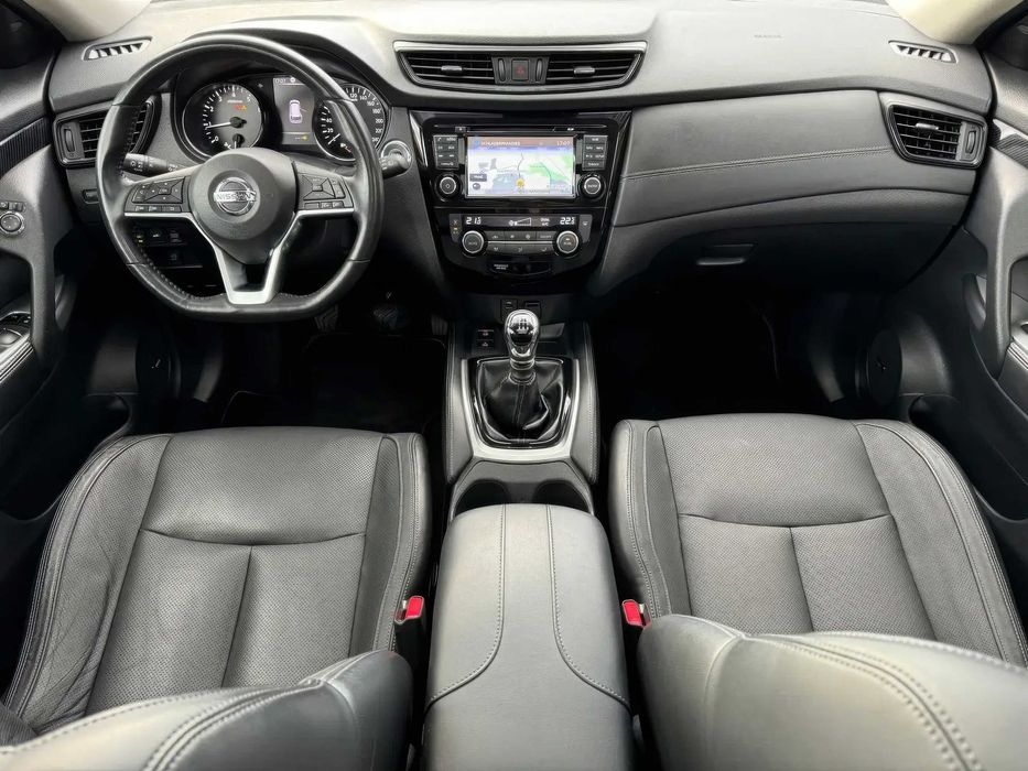 Nissan X-Trail      2018