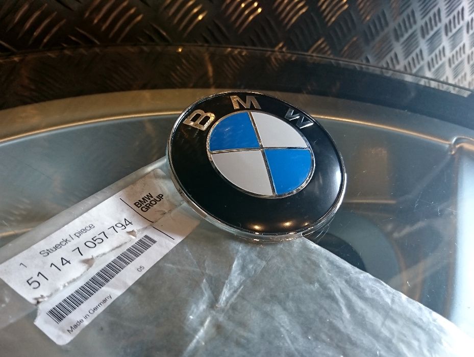 BMW Emblemat Logo Znaczek na maskę na klapę 82mm