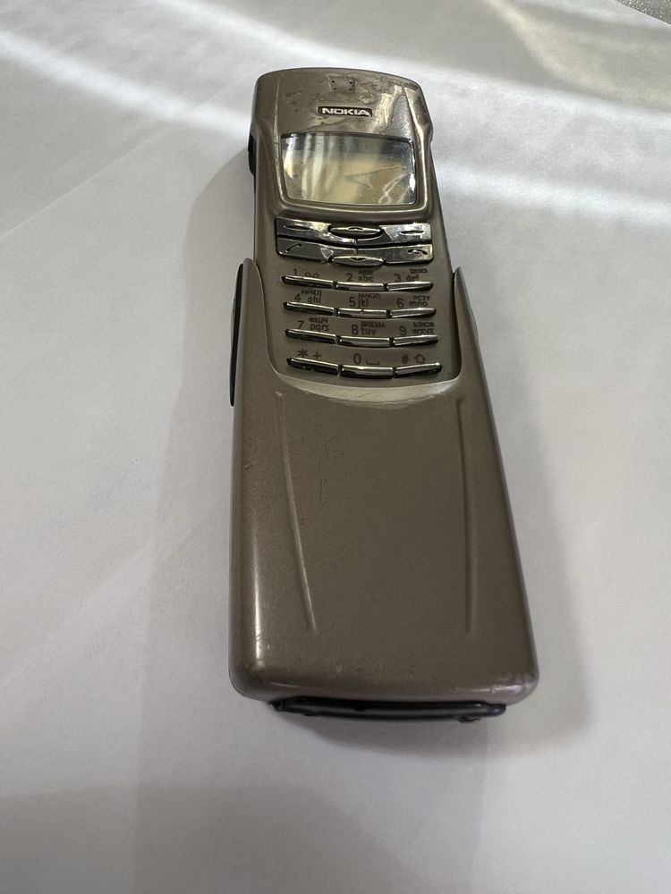 Телефон Nokia 8910