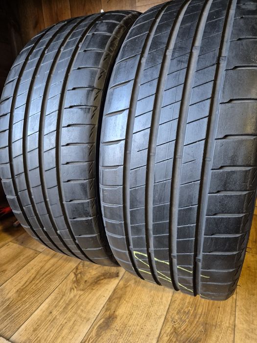 225/40/19 Bridgestone Para Lato 5,5mm 20r