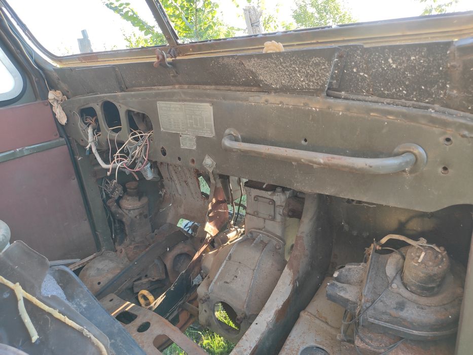 Газ 69-А ,на базі 469 уаз, ліфт под R16 37 12,5, зараз стоять на R15 3