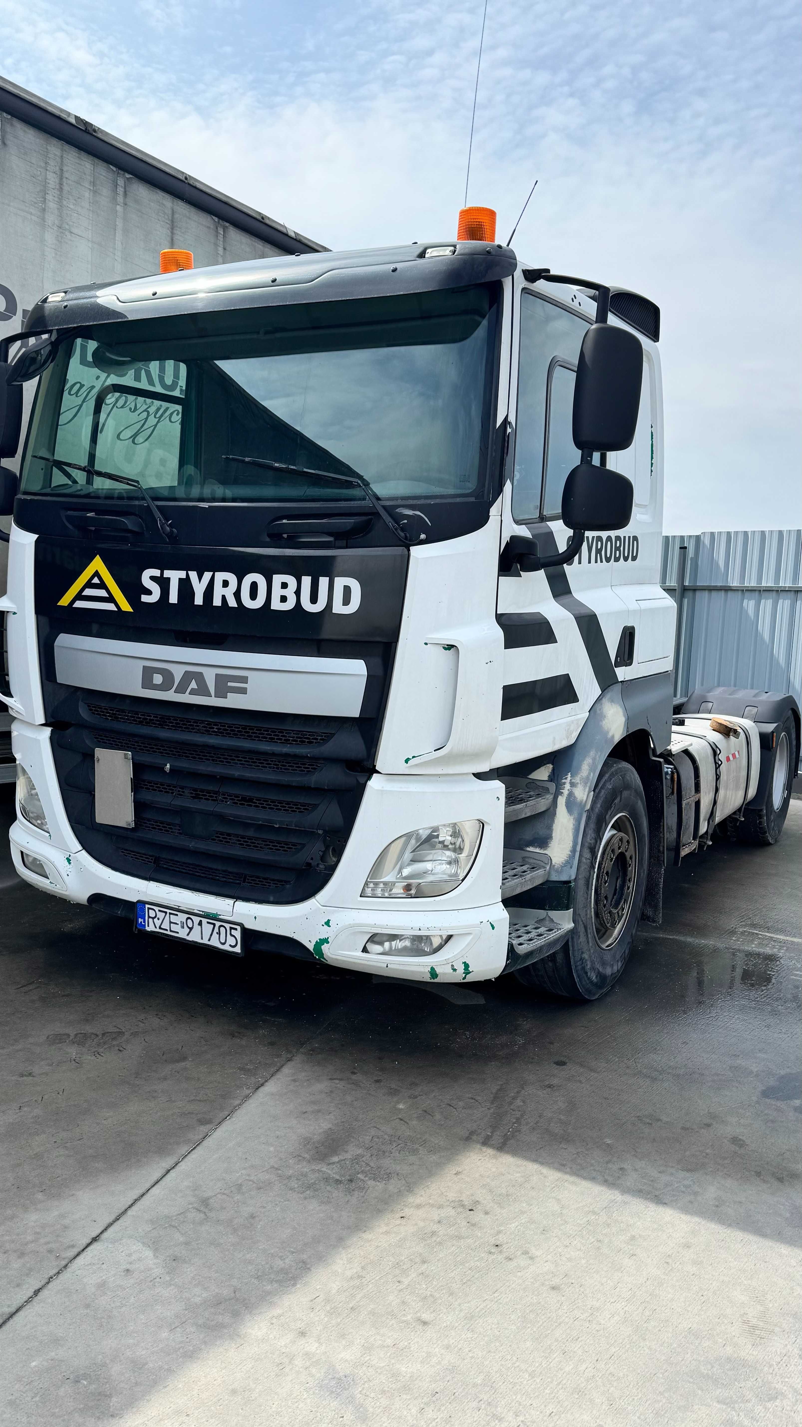 Ciągnik  Siodłowy DAF CF 450