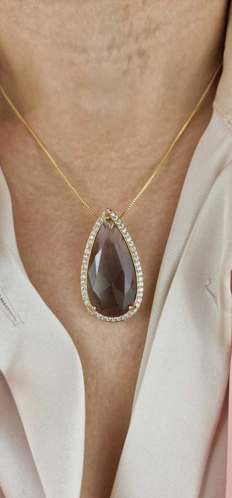 Colar Luxuoso com Pedra Natural Cravejado Micro Zirconia