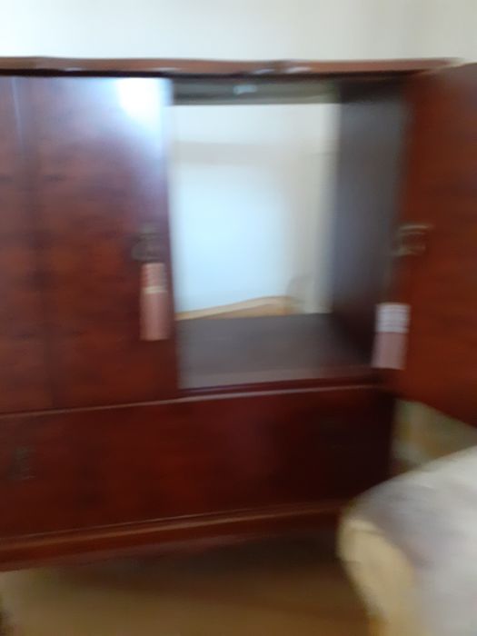 Vende-se armário para  sala