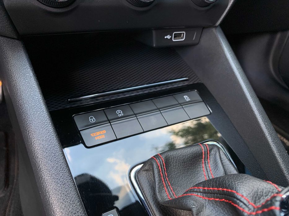 Skoda Octavia RS 2.0 TSI 2018 года.