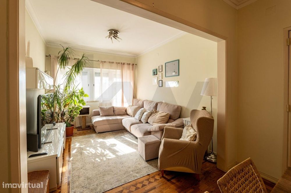 Excelente T2 no Lumiar - Estrada do Desvio