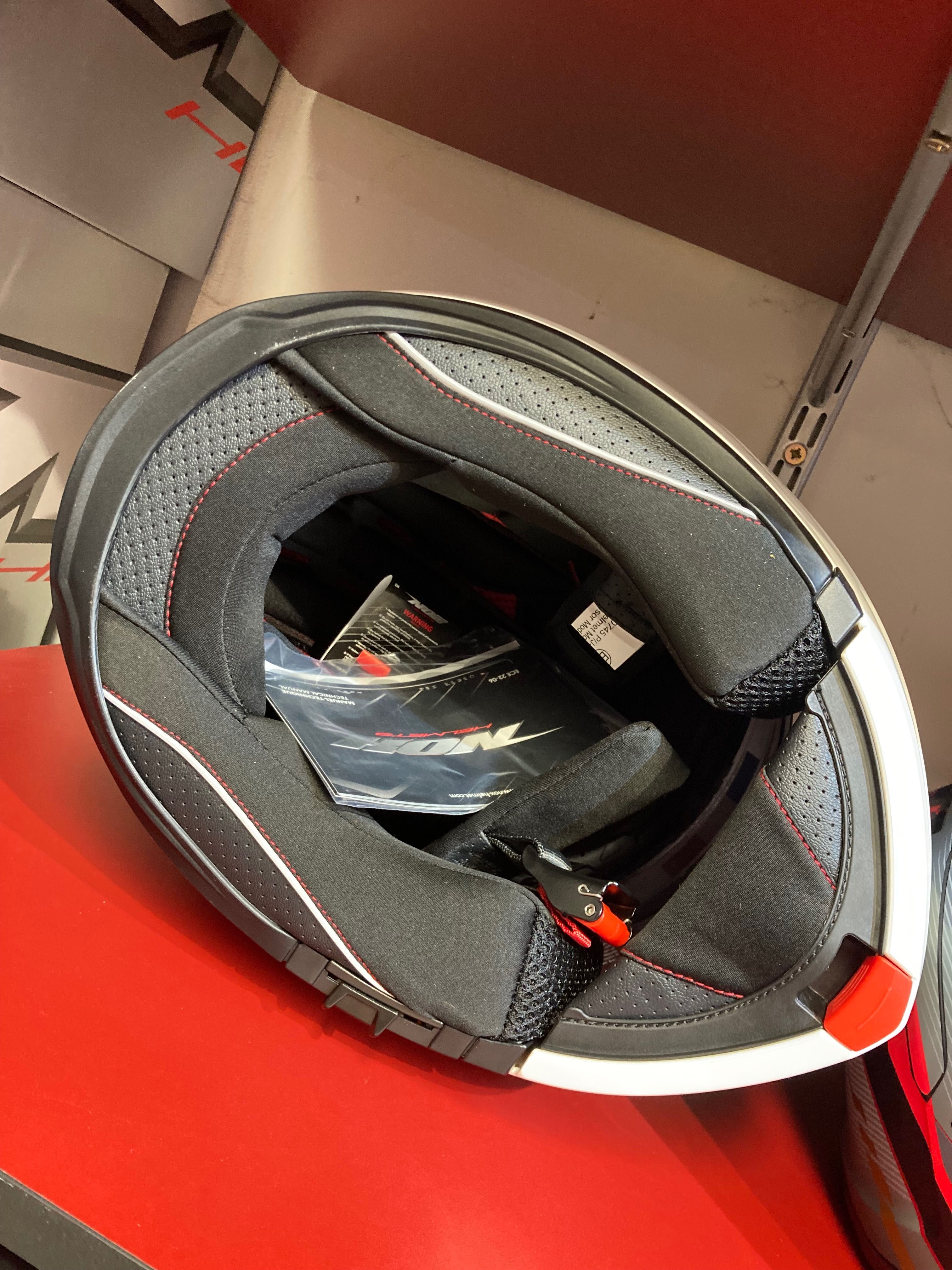 Kask na MOTOR Skuter Nox Szczękowy Blenda Biały i Szary