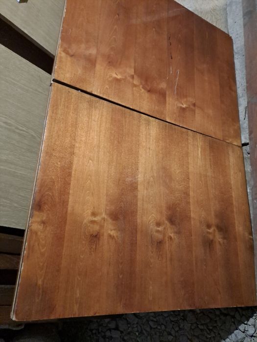 Стіл розкладний ,колишній, тяжкий.