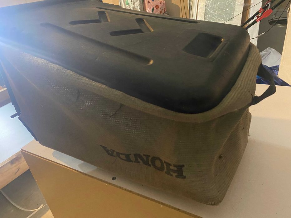 Silnik kosiarka HONDA HRG465C2  2,9kW, kosz na trawę i inne części