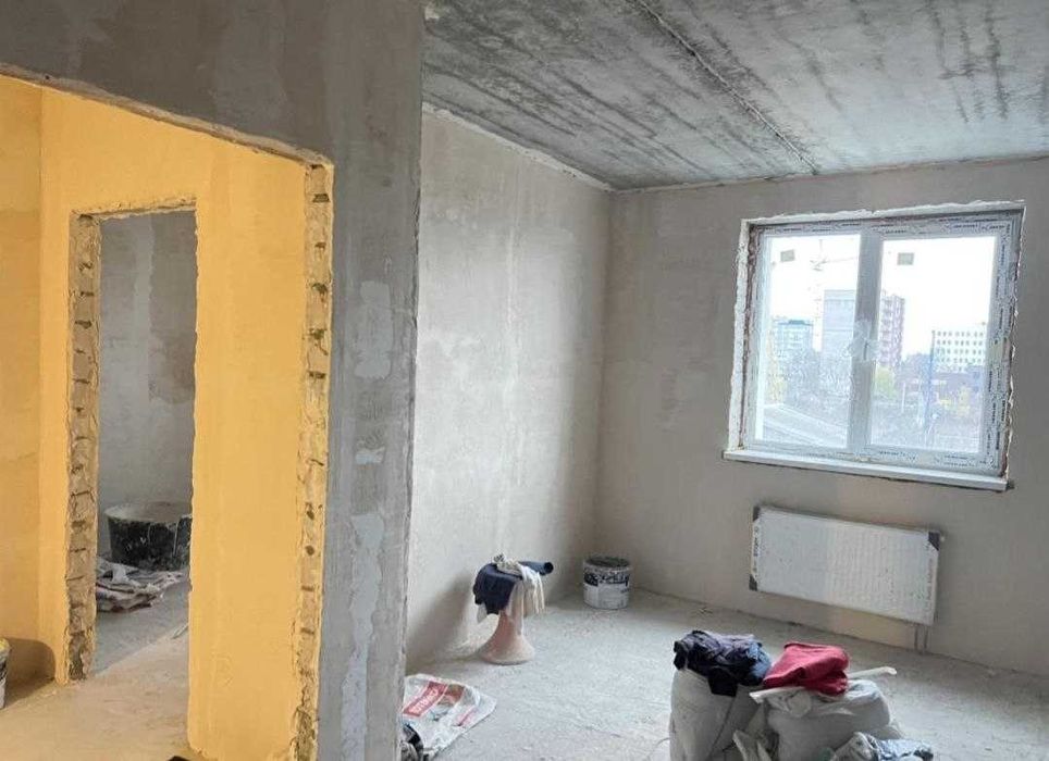 ЖК Радужный, Продам 1 ком квартиру пл 40м2, этаж 4/9ти! Начат ремонт!A