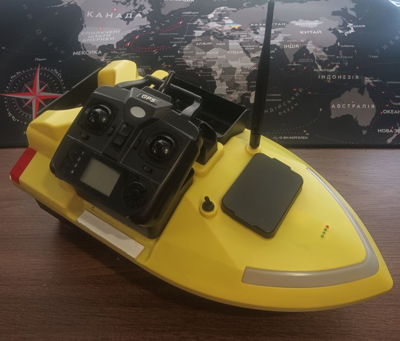 Продам кораблик Flytec V020