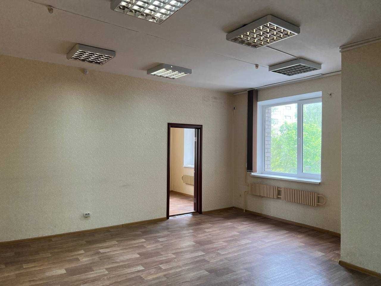 Офисные помещения в административном здании
пр. Слобожанский