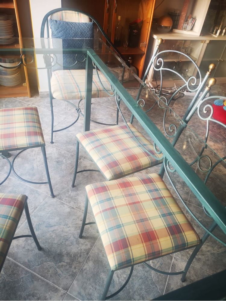 Mesa de Jantar em Ferro e Vidro +  4 cadeiras
