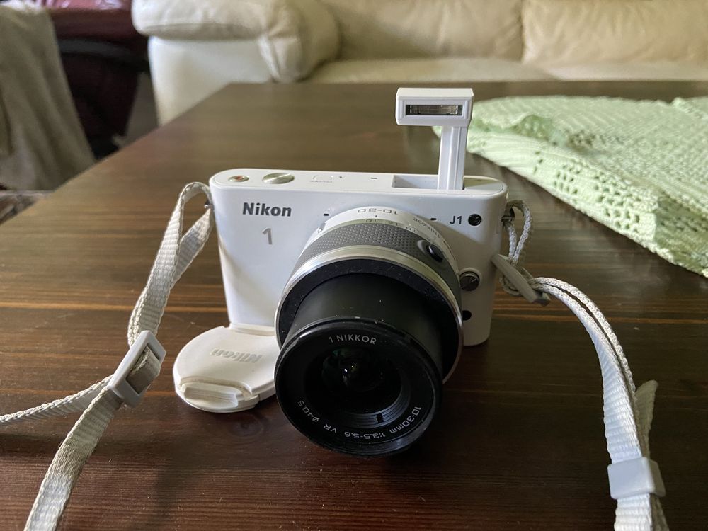 Nikon 1-J1 super mini lustrzanka