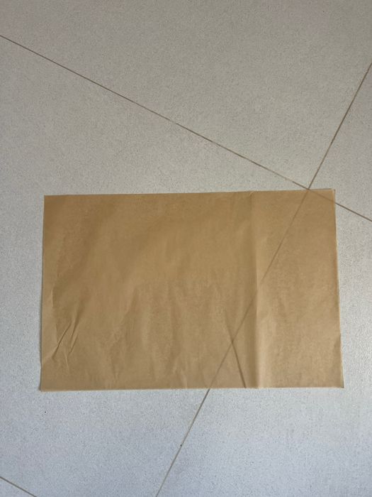 Пергамент бурий, білий. Бумага для декору.