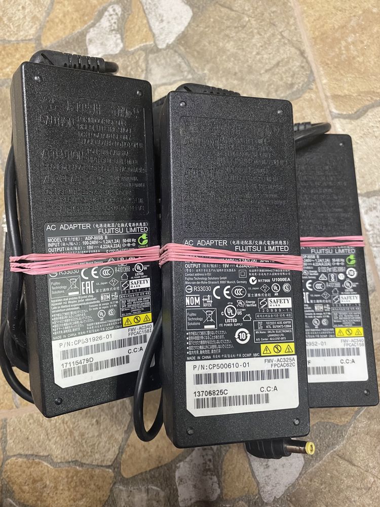ОПТ,найнижчі ціни, Зарядні оригінал, Fujitsu 5.5x2.5 19V 65w, 80w,