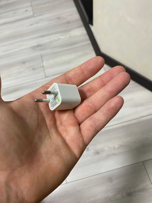 Блок питания 5v - 1A "Кубик". Для зарядки телефона и другого