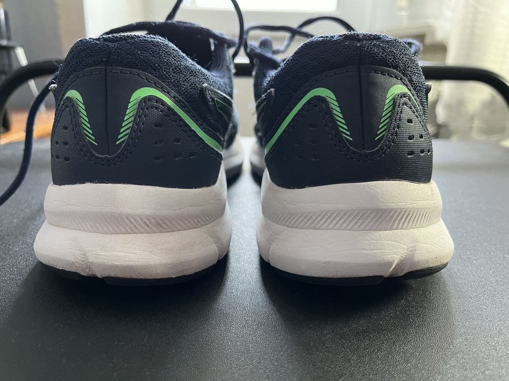 Кроссовки детские ASICS Jolt 3