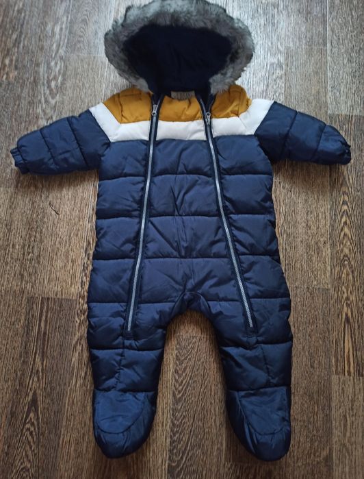 Зимовий комбінезон для хлопчика на 6-9 місяців