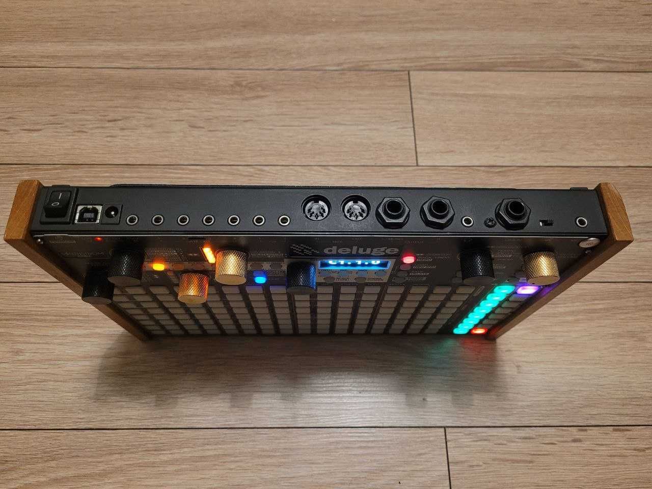Groovebox Synthstrom Deluge