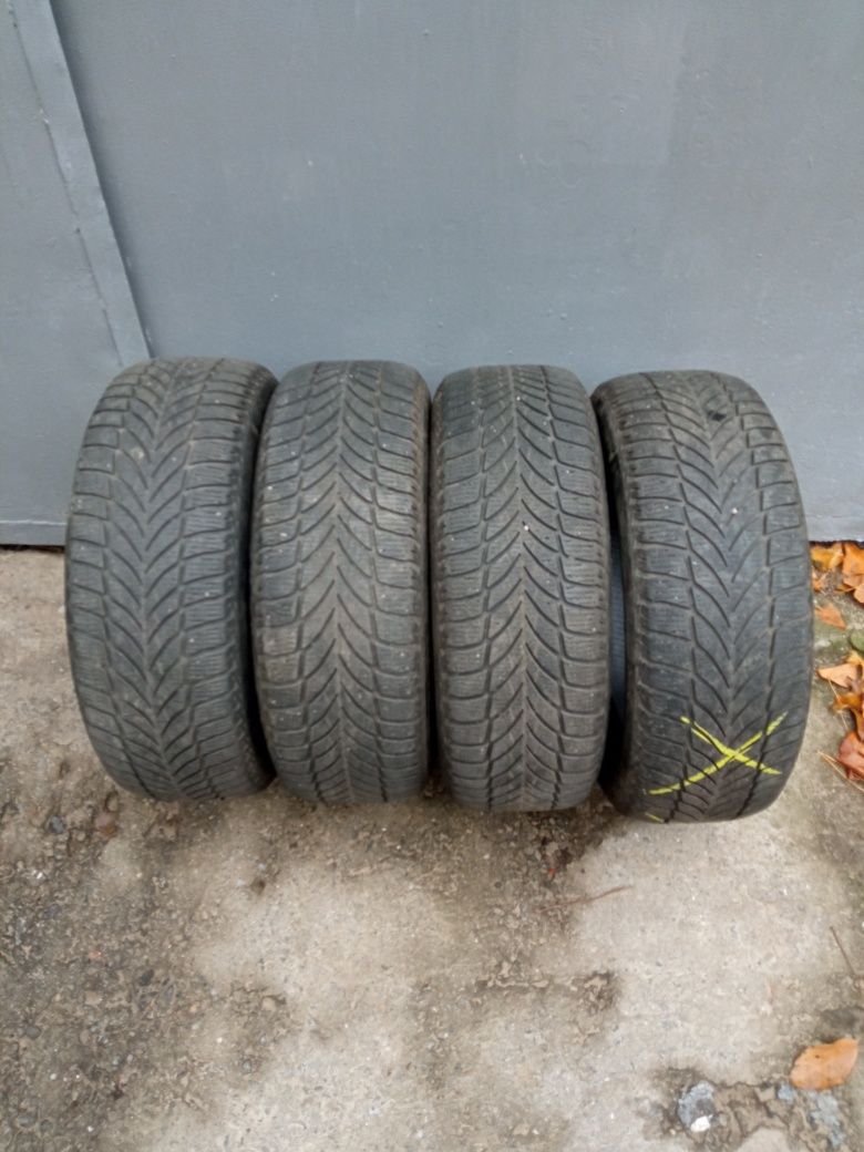 Шины Good year 195/60 R 15 зима , 4 штуки