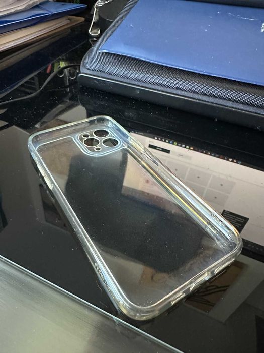 iPhone 11 Pro (256 Gb) c/capa e película de gel