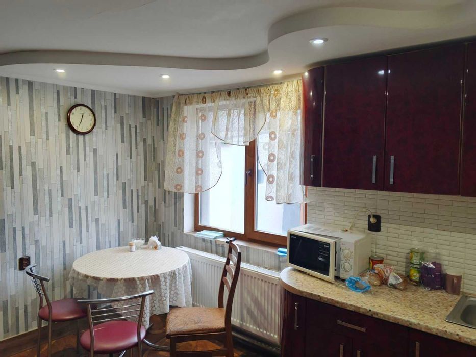 Продаём добротный большой дом с удобствами