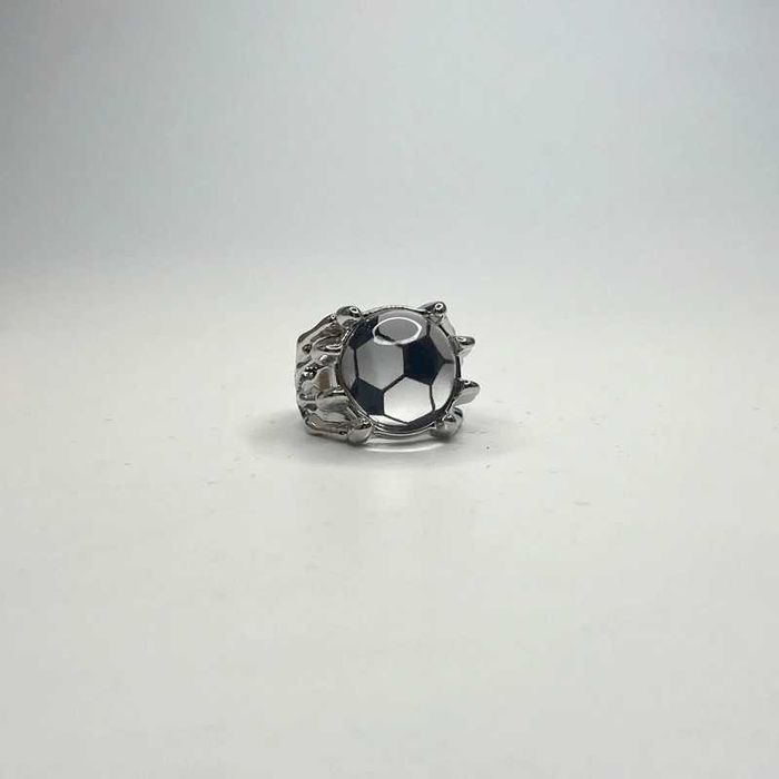 Sygnet pierścionek obrączka ring srebrny piłka nożna