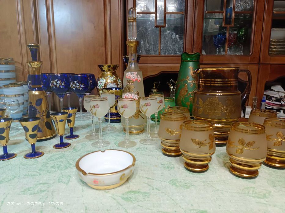 Цветной хрусталь, стекло. Чехия смальта .