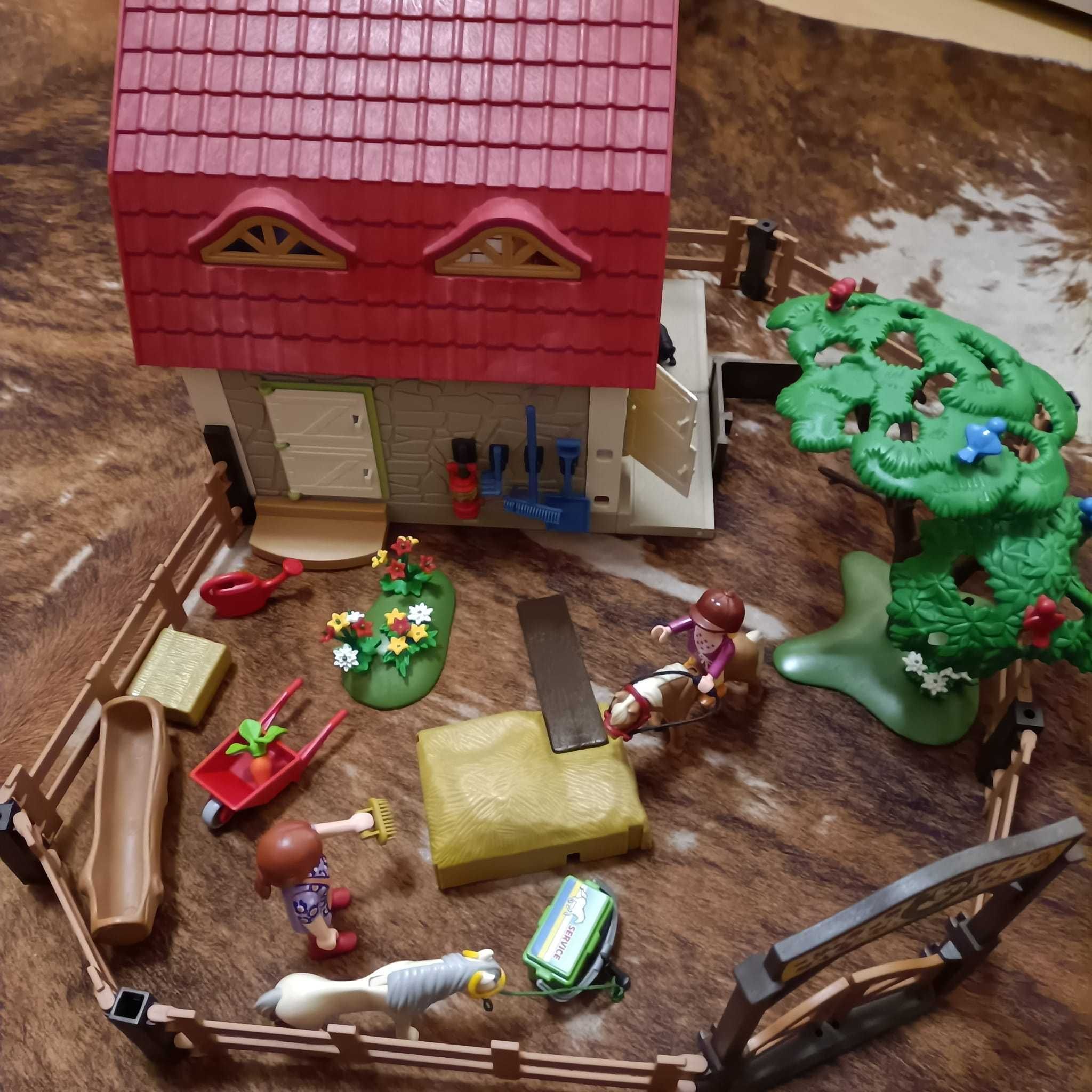Playmobile Estábulo de Cavalos