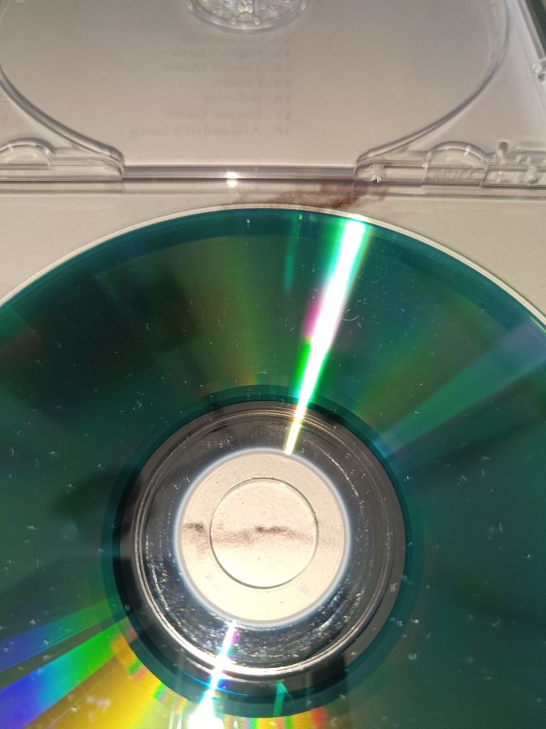 Płyty cd-r audio z muzyką metalową tłoczone przez Taiyo Yuden