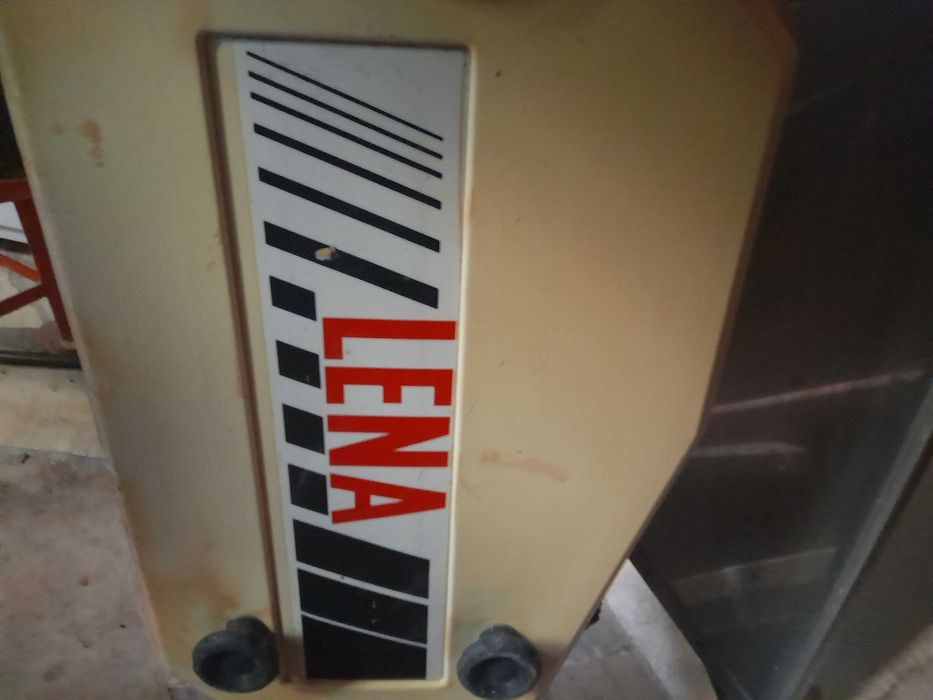 Esmagador de uvas como novo.