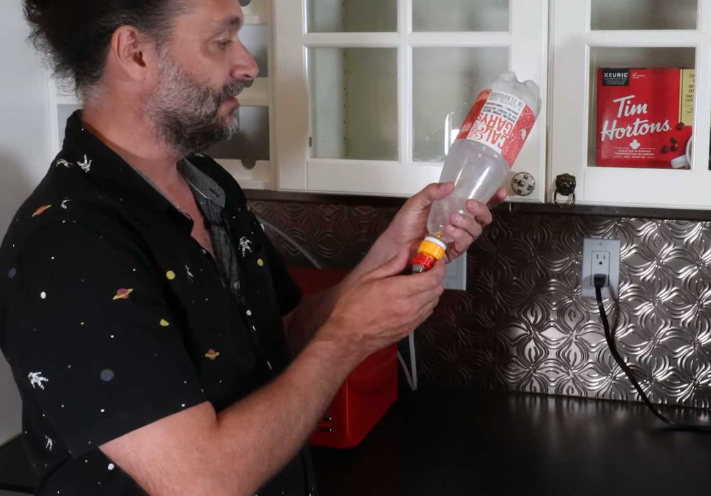 Saturator do wody gazowanej Co2 na butelki PET > Sodastream Promo