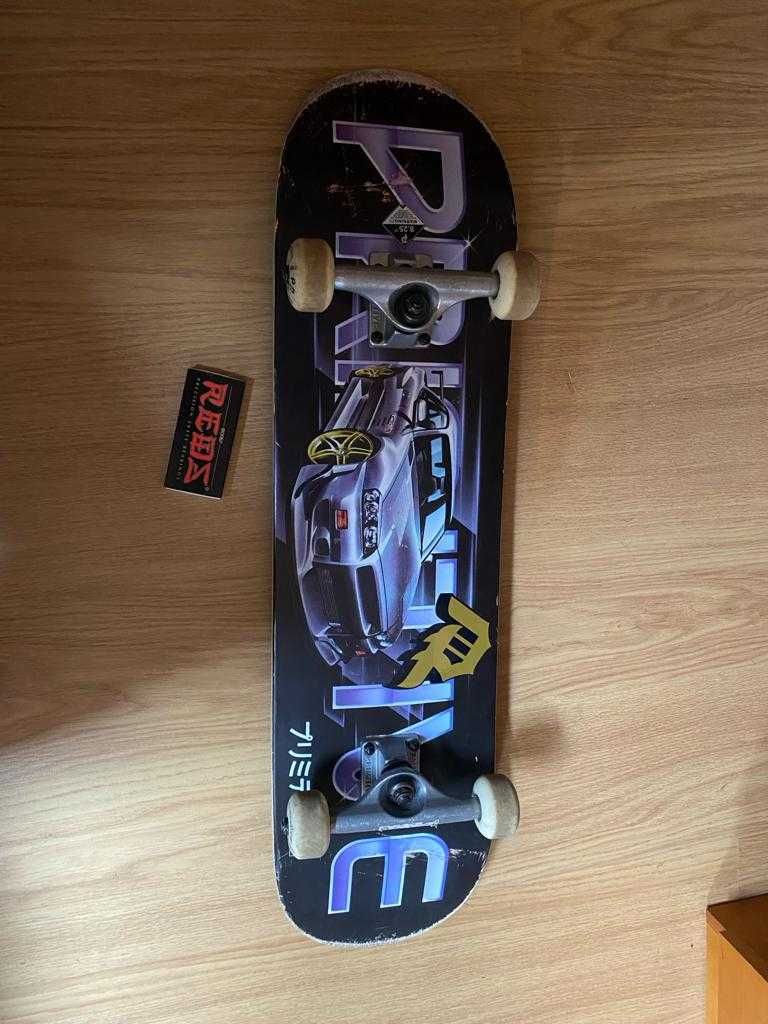 Skate Primitive 8.25 Nissan GTR34 Deck