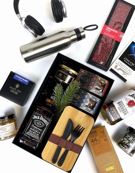 Wizytówki/ katalogi/ grafiki na social media/ ulotki/ witryny etc.