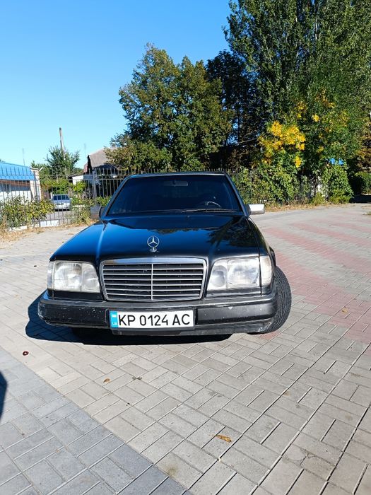 Мercedes-Benz 124