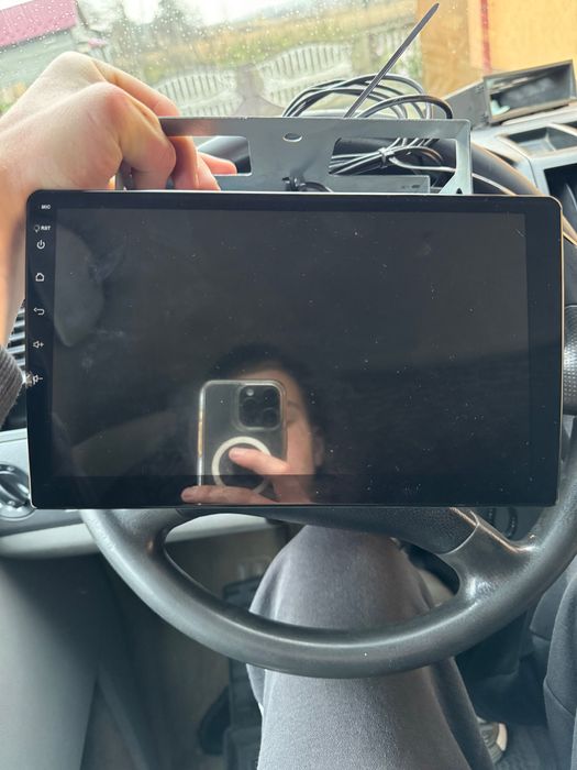 Продам магнітолу