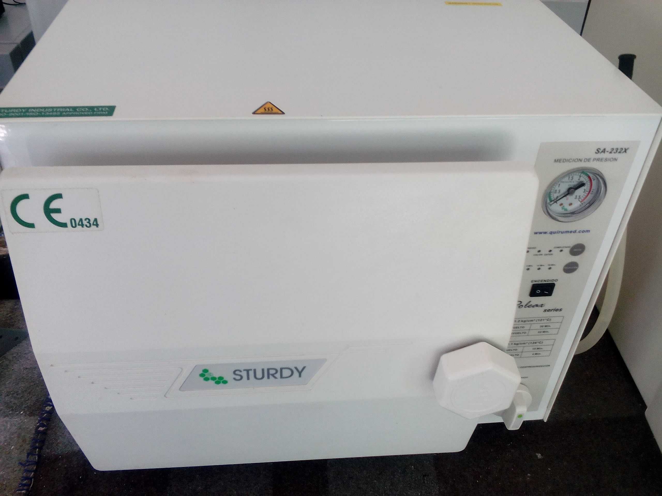 Autoclave de Bancada Sturdy